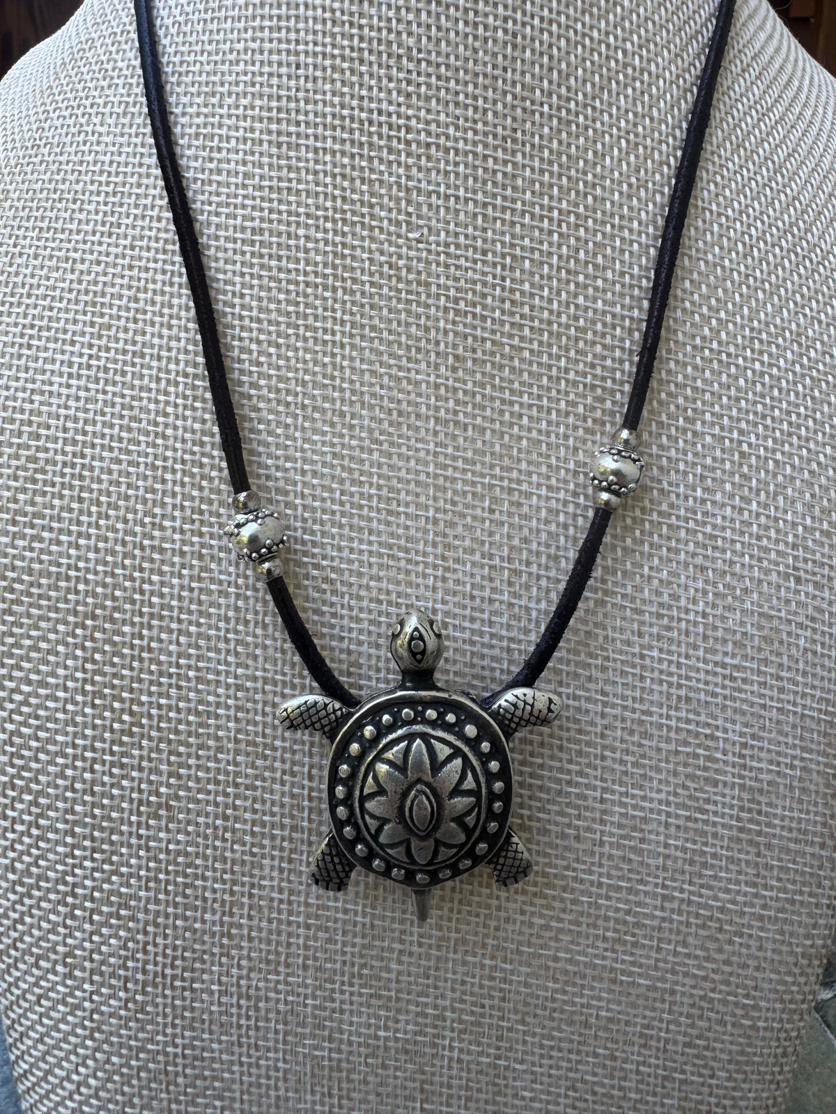 Boho-Chic Vintage Silver Sea Turtle Cord Pendant Necklace