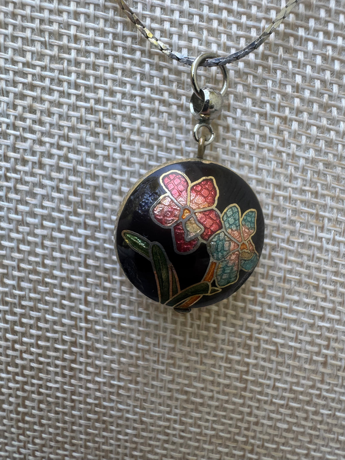 Vintage Floral Cloisonné Enamel Pendant Necklace
