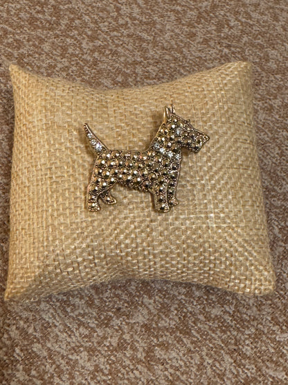 Vintage Scottish Terrier Brooch – Gold Tone Scottie Dog Pin with Rhinestone Collar, 1928 Jewelry Style