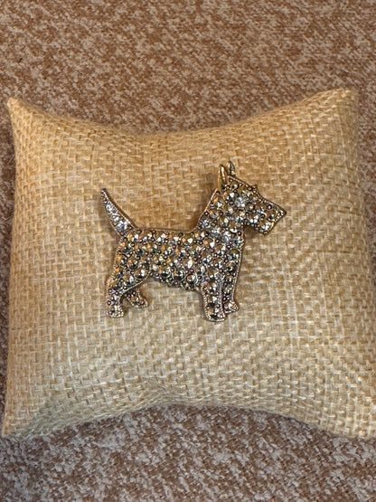 Vintage Scottish Terrier Brooch – Gold Tone Scottie Dog Pin with Rhinestone Collar, 1928 Jewelry Style