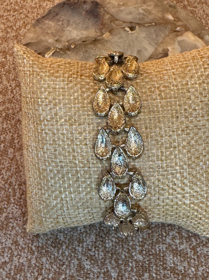 Vintage Signed Coro Gold-Tone Teardrop Link Bracelet – Mid-Century Costume Jewelry