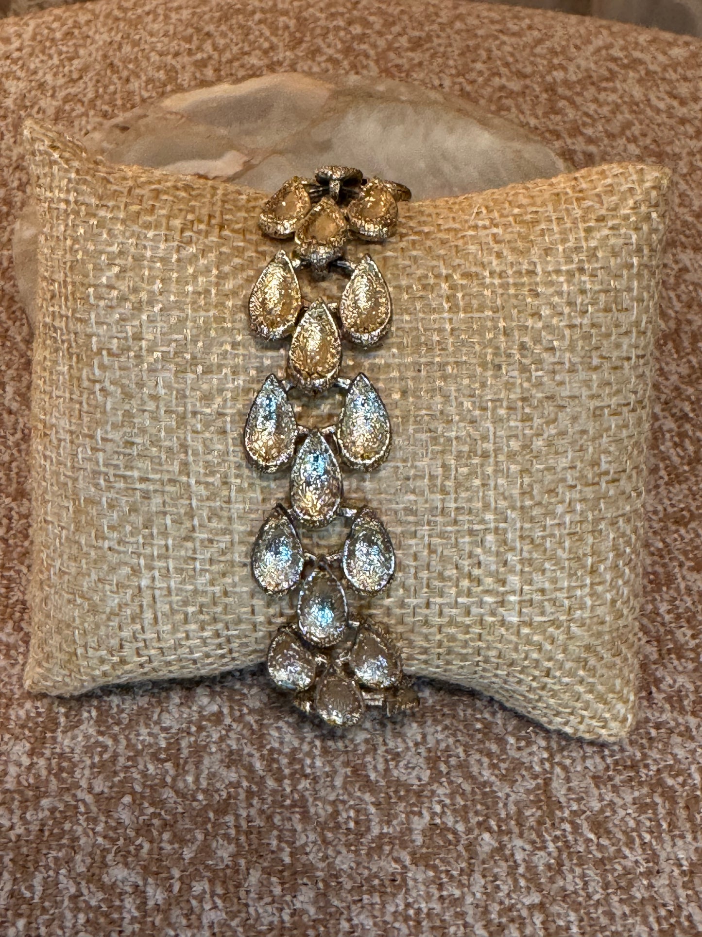 Vintage Signed Coro Gold-Tone Teardrop Link Bracelet – Mid-Century Costume Jewelry