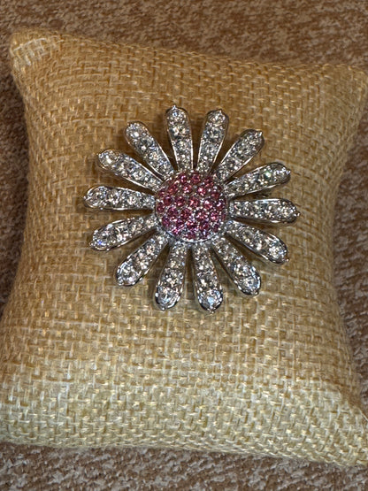 Vintage Signed Swarovski Crystal Daisy Brooch – Rhodium Finish with Pink Crystal Center, 14-Petal Floral Pin