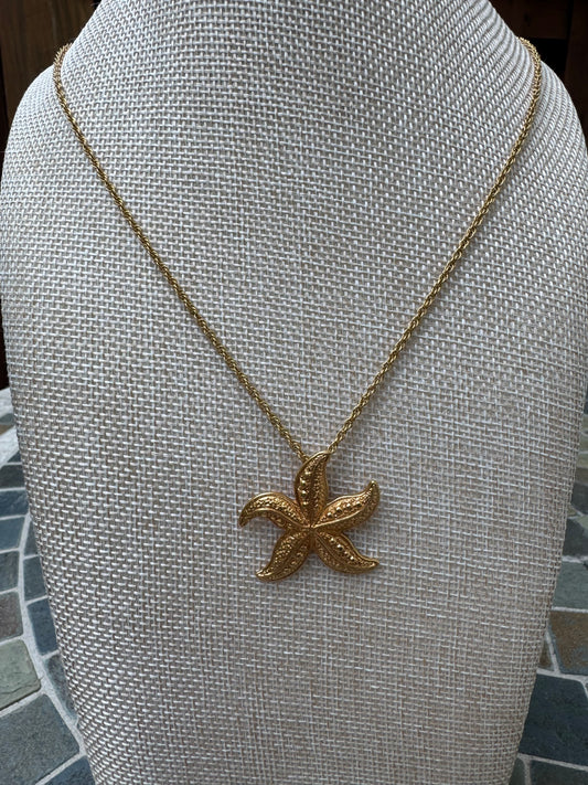 Vintage 1980s Avon Textured Gold-Tone Starfish Pendant Necklace