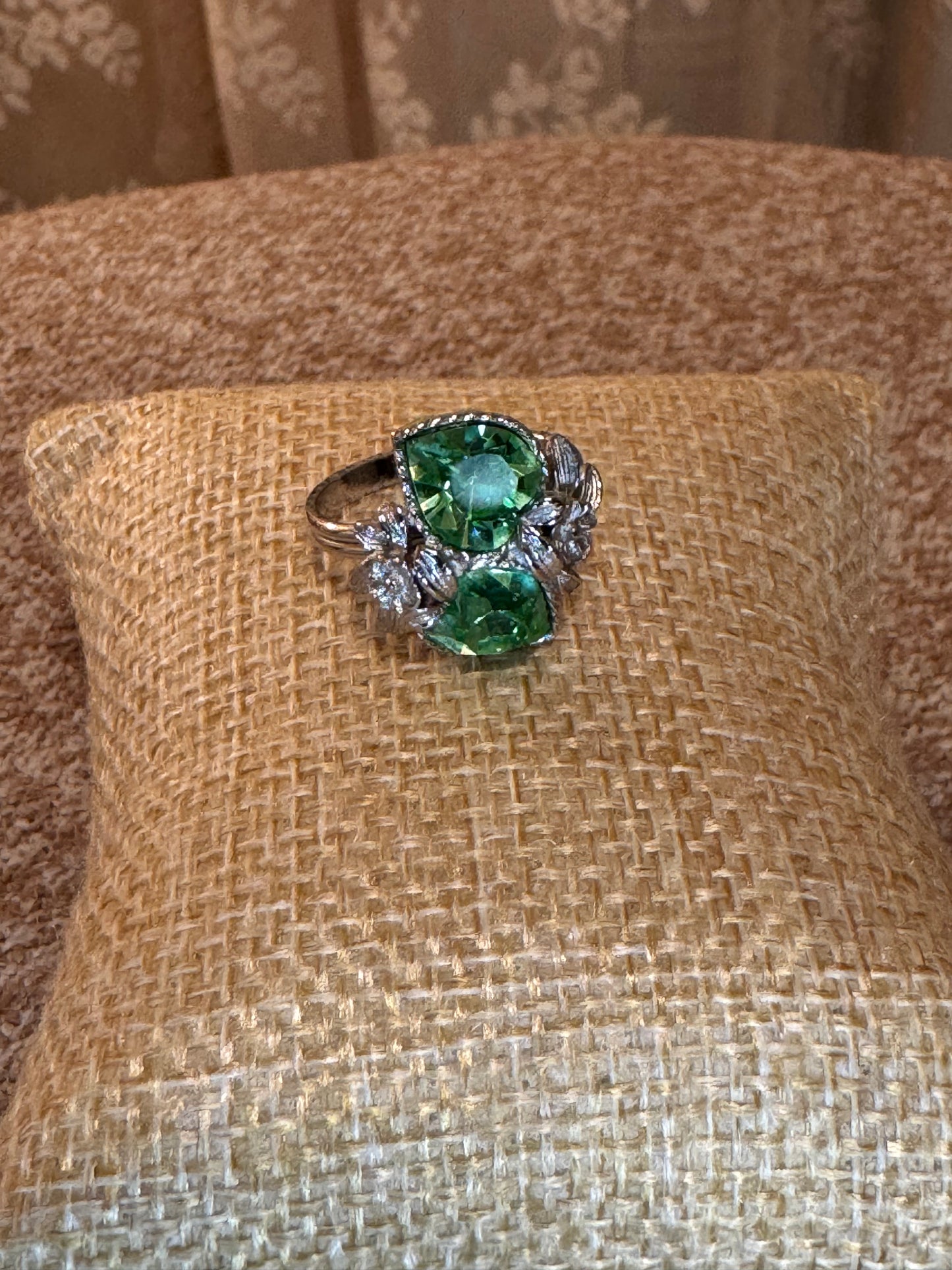 Vintage Sarah Coventry “Love Story” Ring – Green Heart Rhinestones, Silver Tone Floral Design, Adjustable, Signed