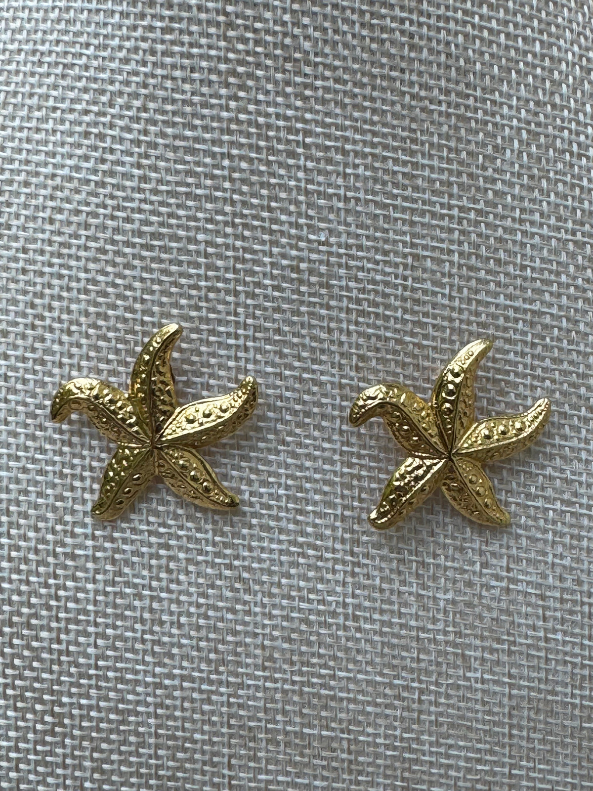 ✨ Golden Shore Starfish Statement Stud Earrings .75 inches