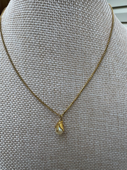 Vintage Faux Pearl Necklace