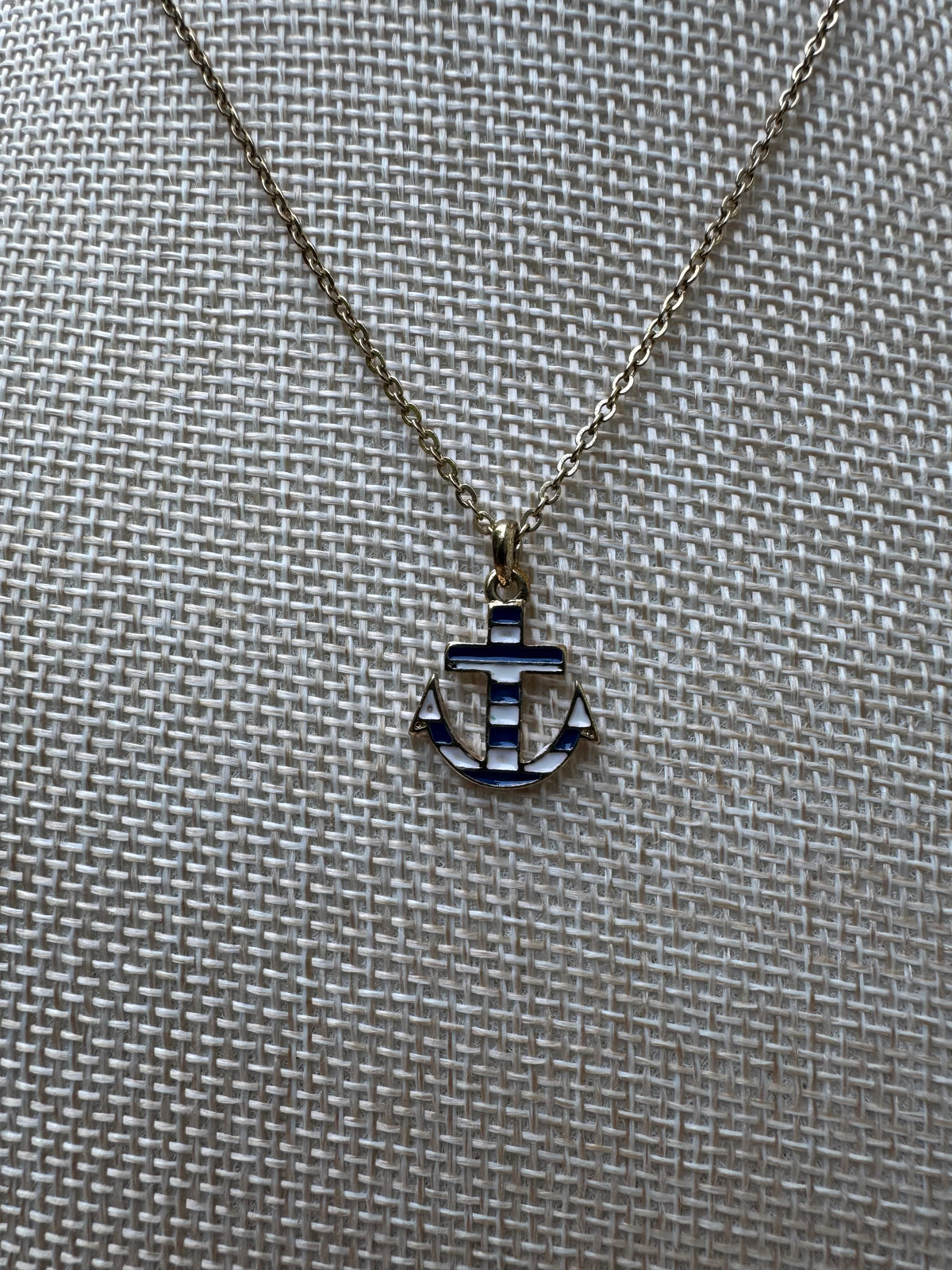 Chic Vintage-Style Glossy Enamel Striped Anchor Necklace