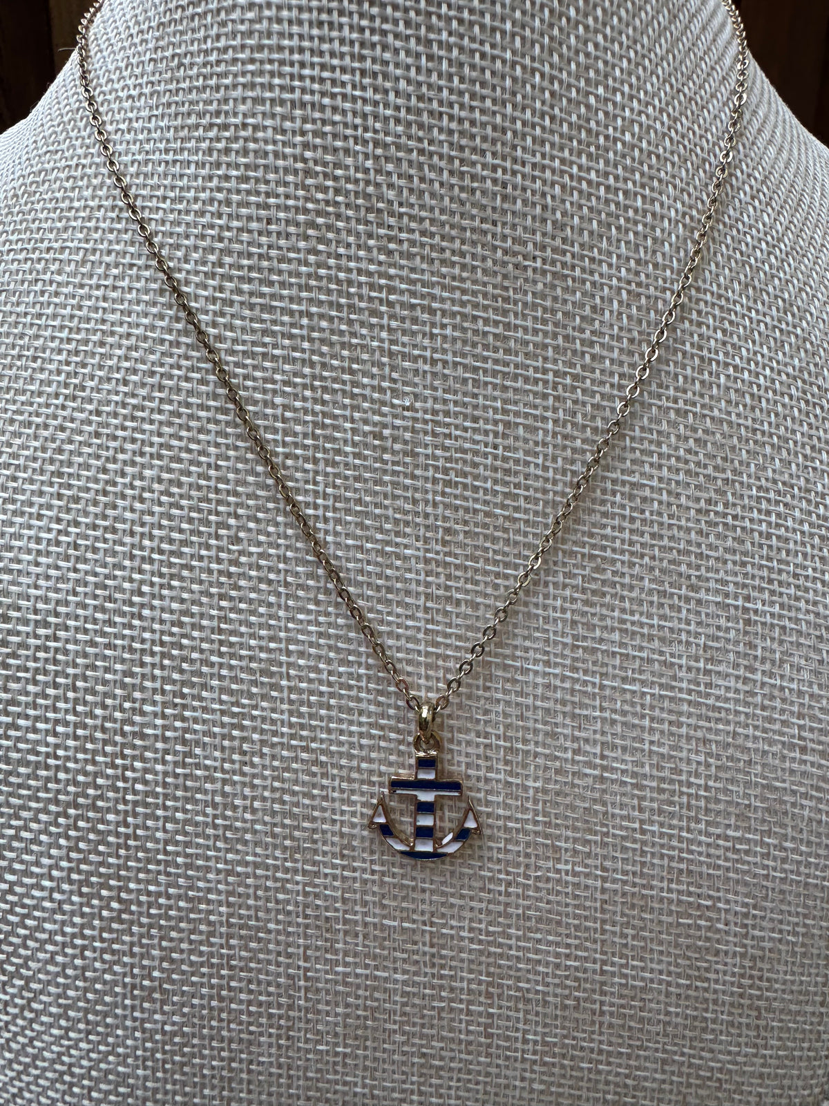 Chic Vintage-Style Glossy Enamel Striped Anchor Necklace