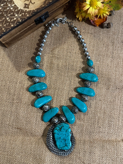 Chico's 16" Turquoise and Silver-Tone Pendant Necklace – Southwestern Chic