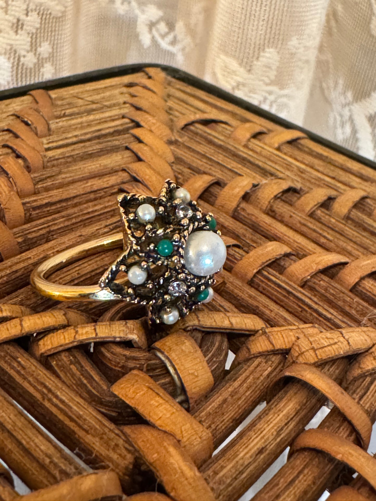 Vintage 1969 Sarah Coventry “Egyptian” Cocktail Ring – Timeless Starburst Elegance