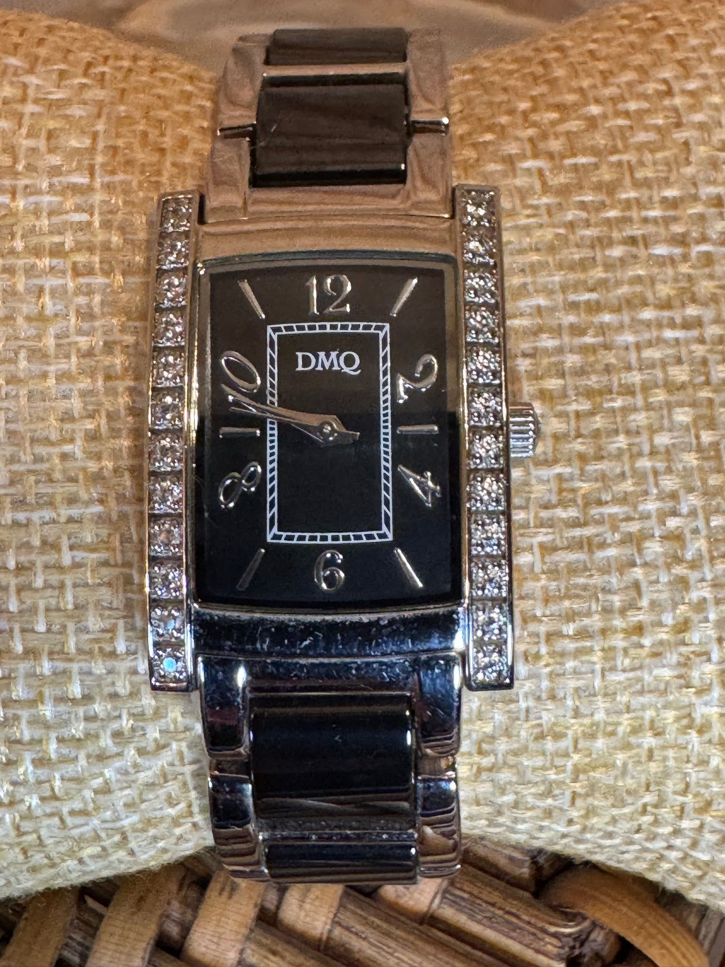 Vintage DMQ DQ/1169 Watch (2000–2009) – A Timeless Treasure