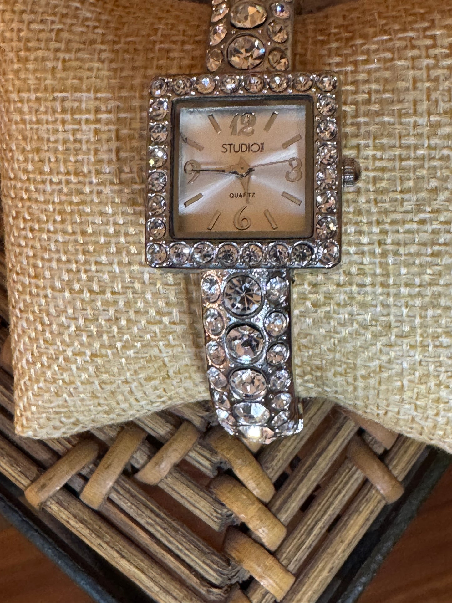 Vintage Studio Time Square-Face Cuff Watch – Luxe Boutique Statement