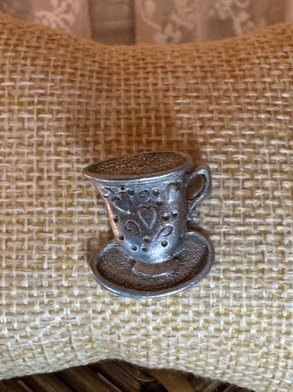 Vintage Heart-Embossed Tea Cup Pewter Pin – Silver-Tone Lapel or Push Pin