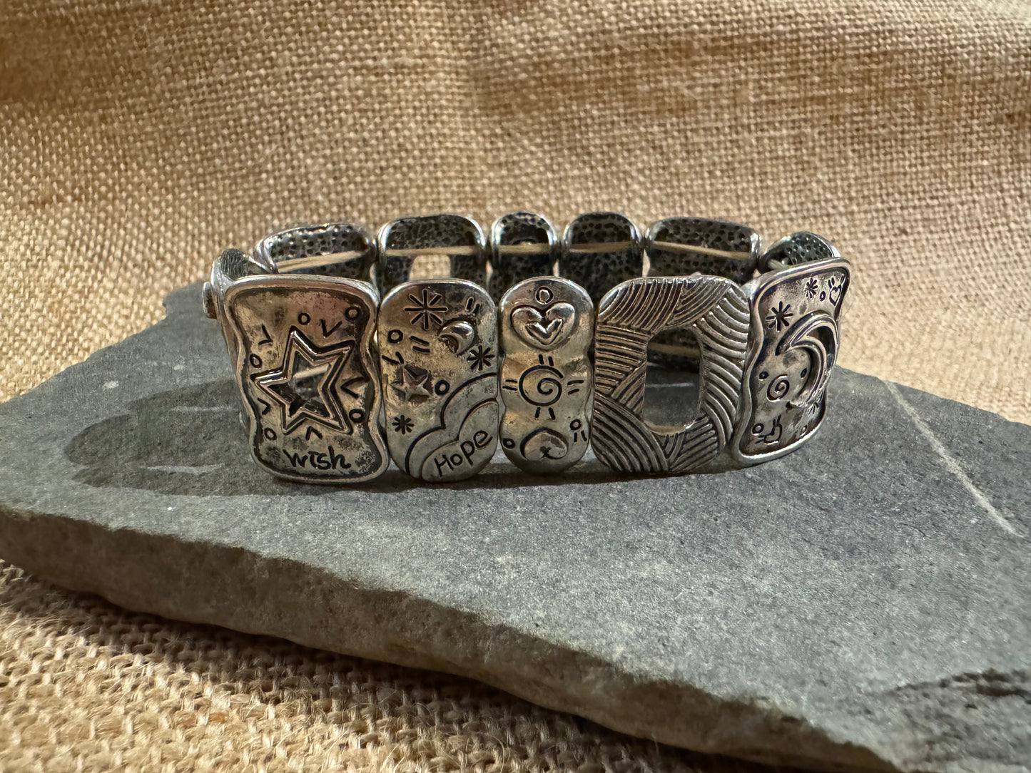 Boho Dream “Love, Wish, Hope” Charm Bracelet – Rustic 3-Tone Stretch Design