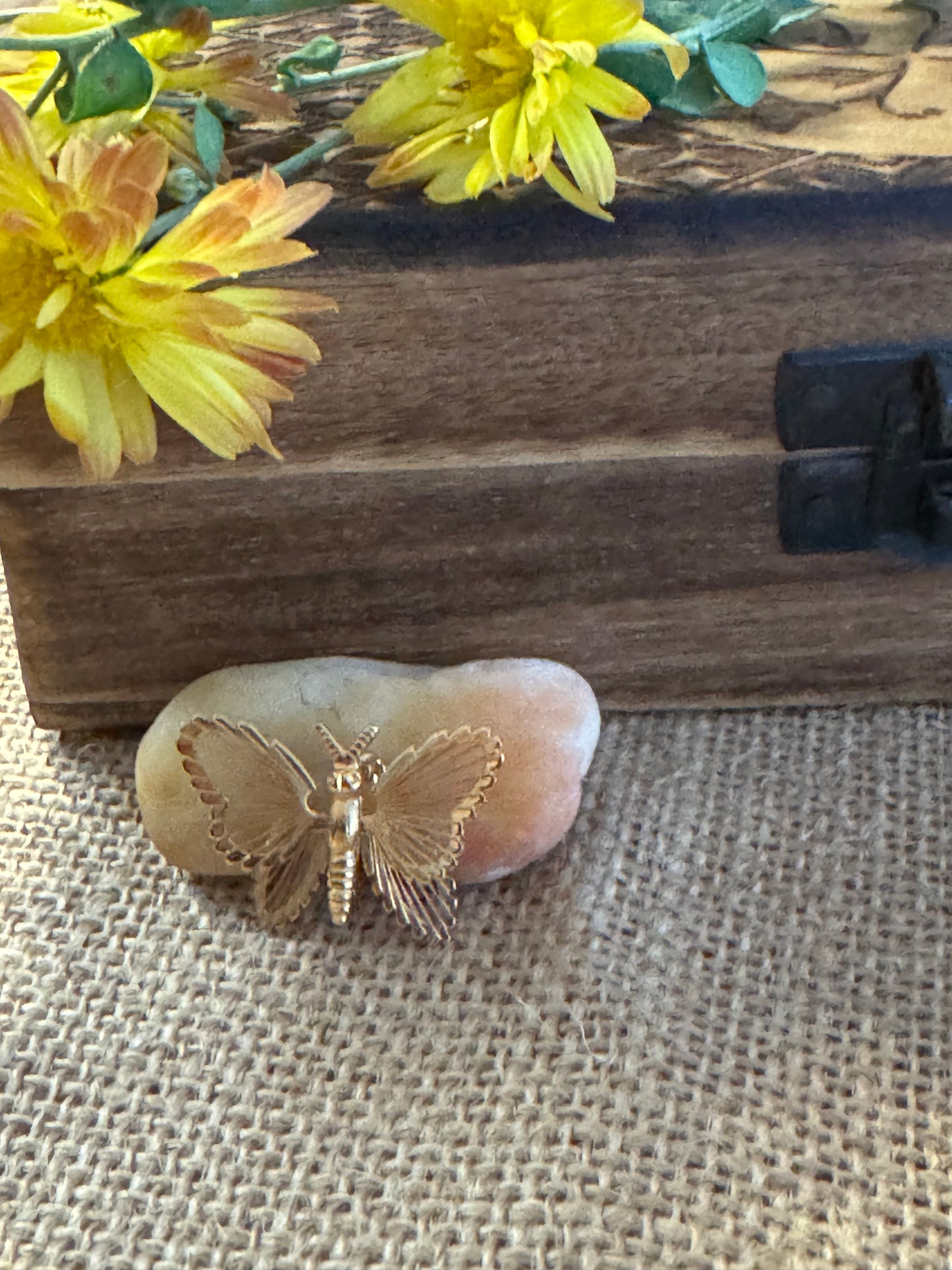 Vintage Signed Monet Gold-Plated Butterfly Brooch – 1980s Elegance