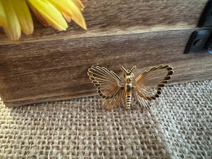 Vintage Signed Monet Gold-Plated Butterfly Brooch – 1980s Elegance