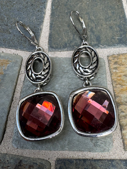 Vintage Elegance Cushion-Cut Crimson Drop Earrings