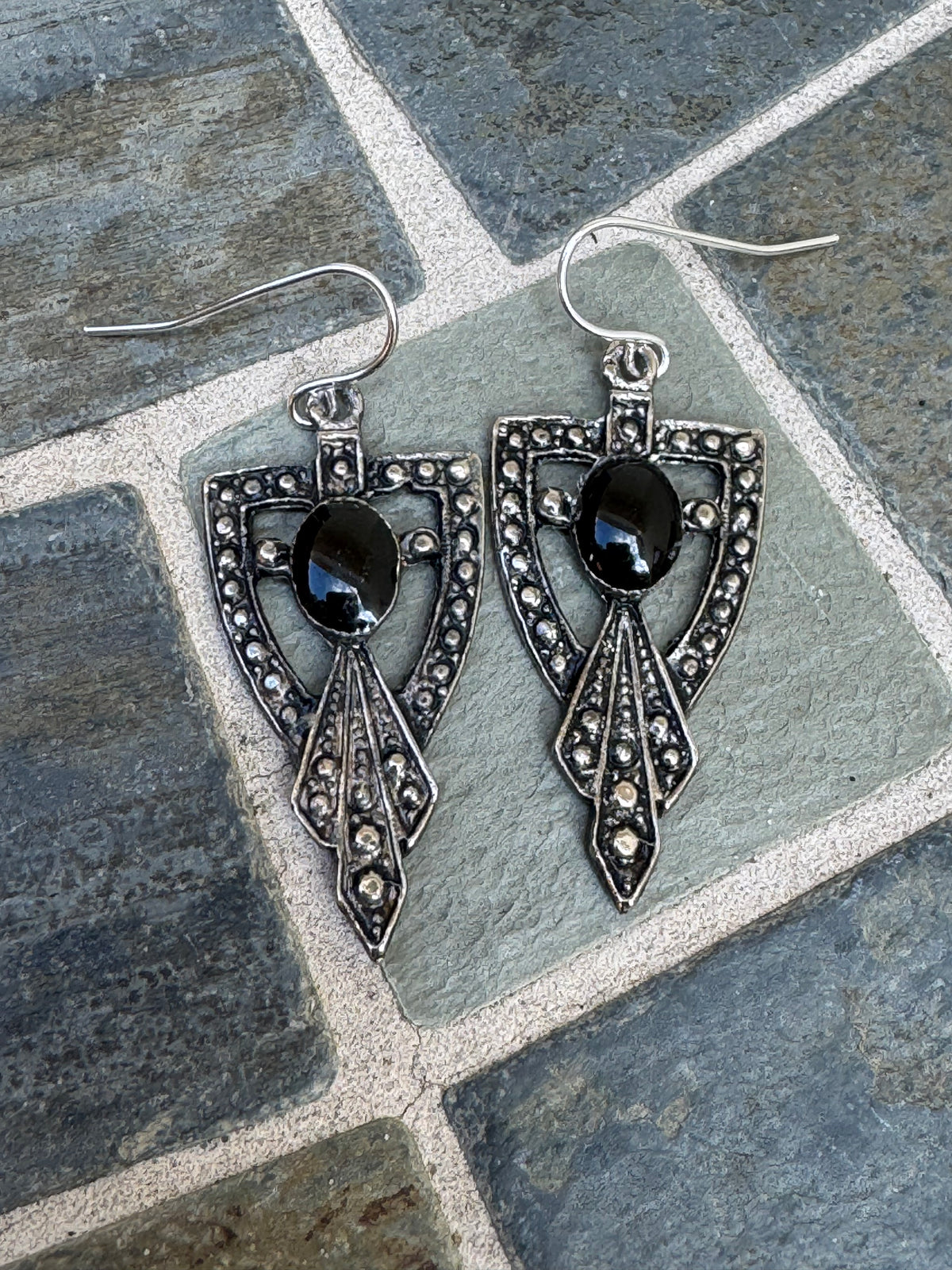 Vintage Art Deco-inspired dangle earrings