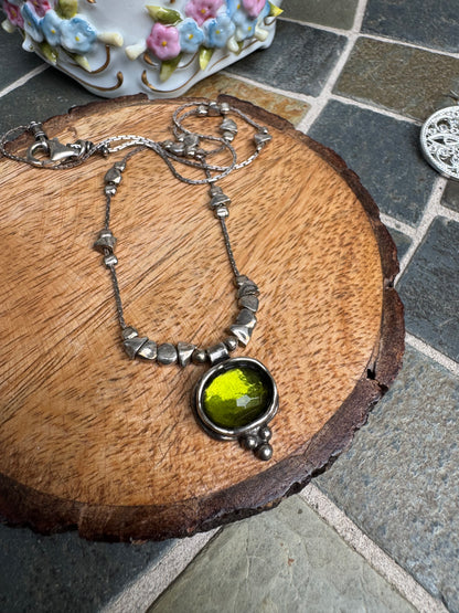 Vintage Silpada "Daintree" Sterling Silver Green Glass Necklace