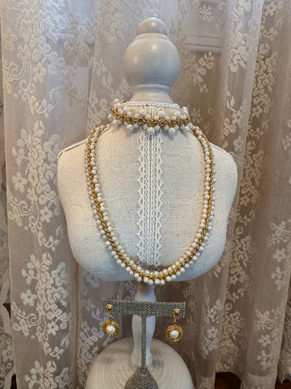 Vintage Inspired Double Strand Faux Pearl & Gold Tone Twisted Chain Necklace, Classic Retro Elegance