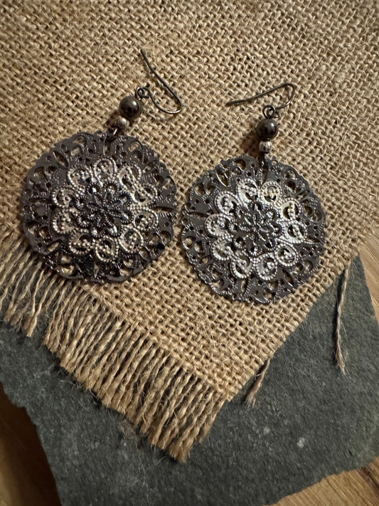 Bohemian Filigree Mandala Dangle Earrings Black & Silver Contrast